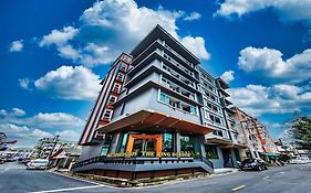 เดอะ ริง บอร์เดอร์